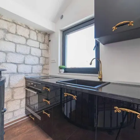 Appartamento Mini Palais Kaštela